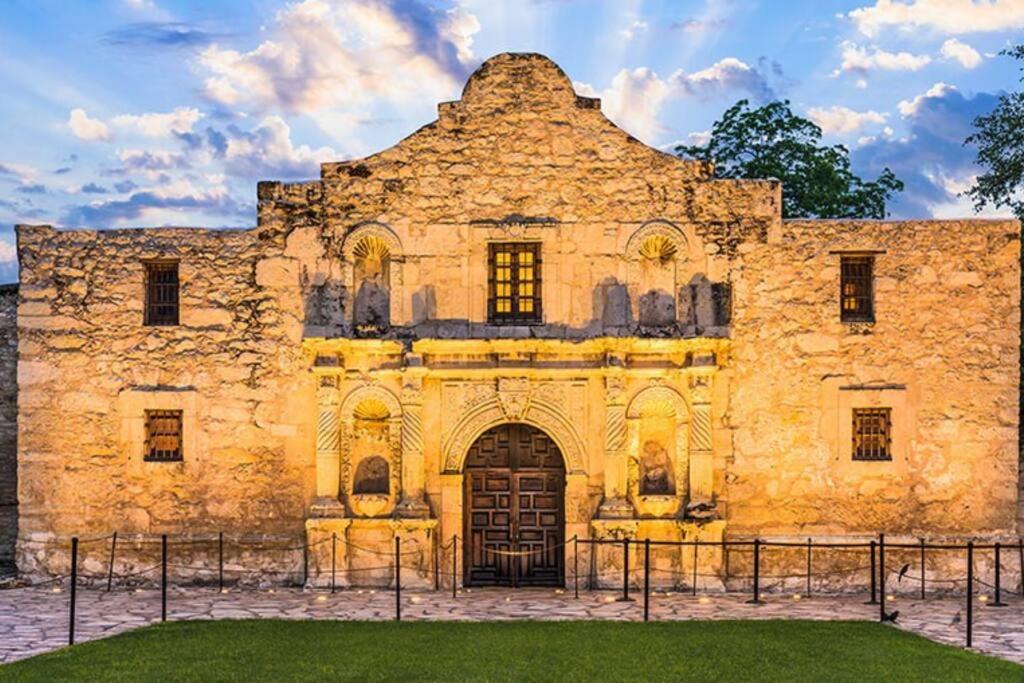 Pershing Place: Historic Home With Heated Spa/Pool By Zoo, Pearl, Golf, Witte San Antonio Buitenkant foto